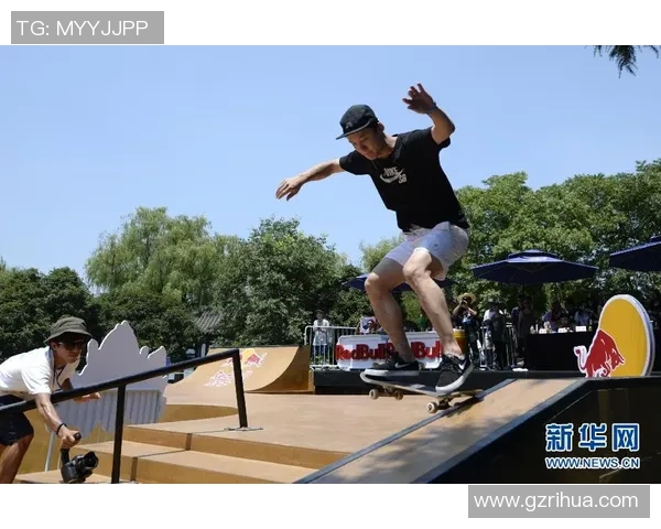 上海滑板队与杭州滑板队赛后复盘分析灵活性表现与战术对比