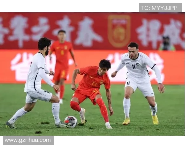 中国队遭遇乌兹别克斯坦逆袭以零比二落败比赛分析与反思